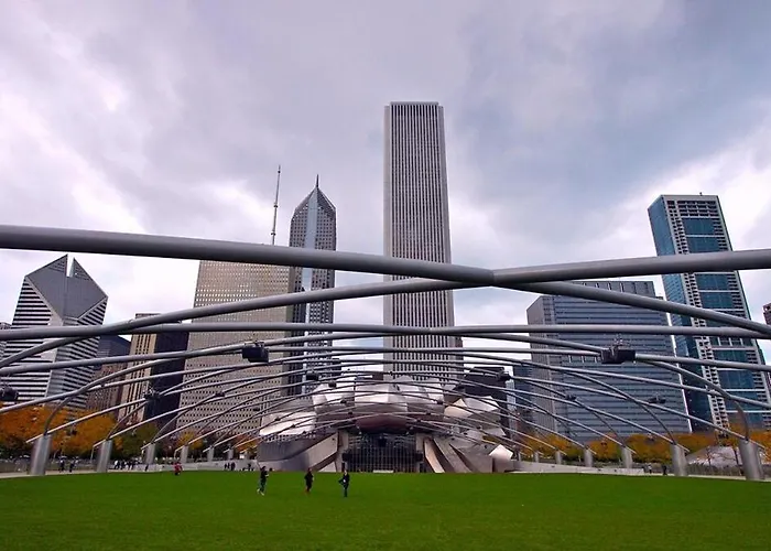 2br South Loop Location With Optional Parking & Gym Access Near Mccormick Place, Shedd Aquarium & Navy Pier Apartamento
