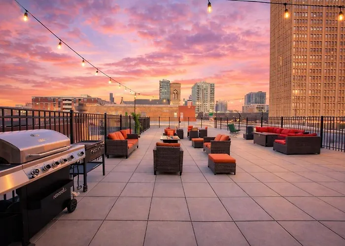 2br South Loop Location With Optional Parking & Gym Access Near Mccormick Place, Shedd Aquarium & Navy Pier Apartamento