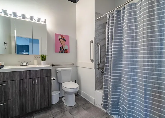 2br South Loop Location With Optional Parking & Gym Access Near Mccormick Place, Shedd Aquarium & Navy Pier Apartamento *